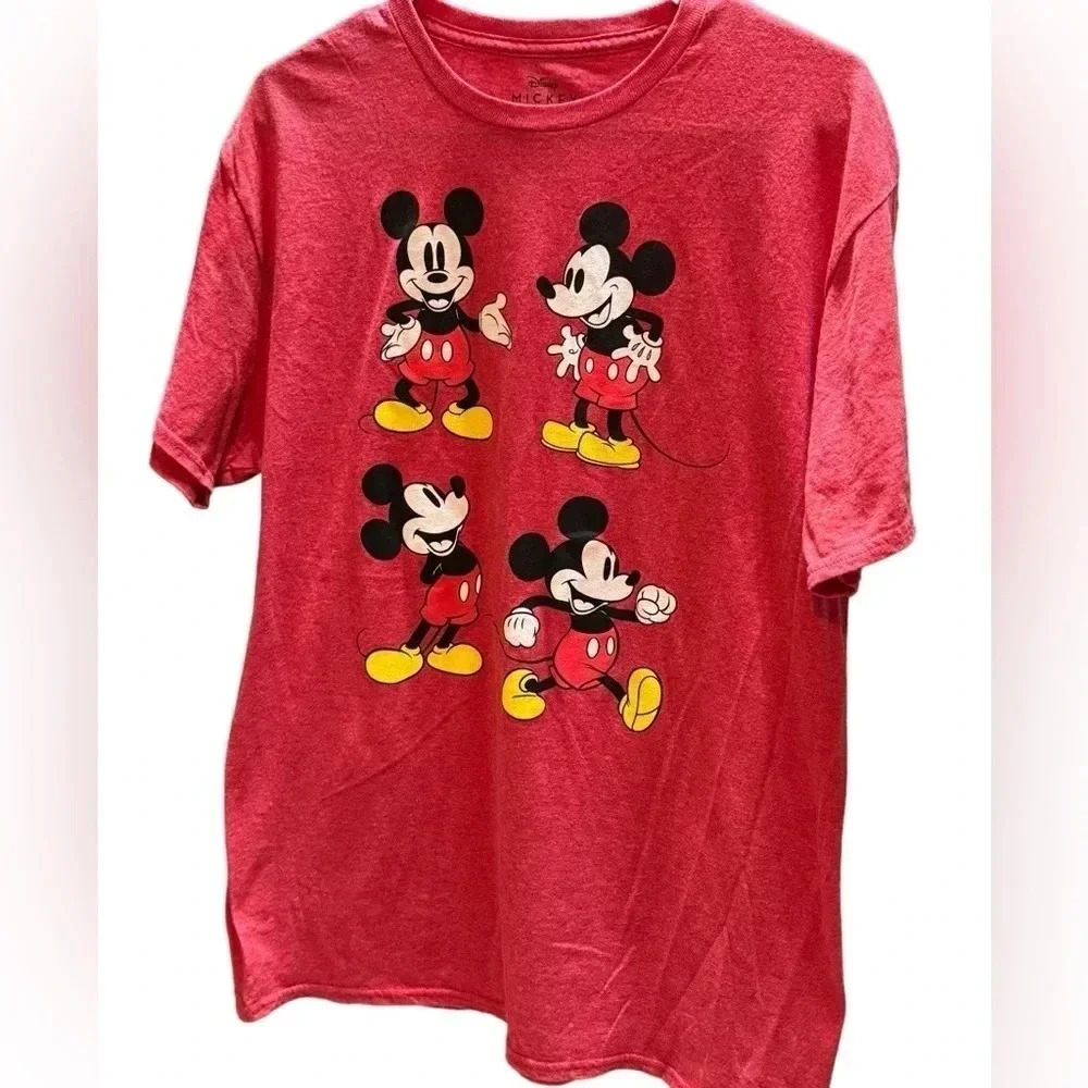 Disney Mickey Mouse T-Shirt. Size Large.